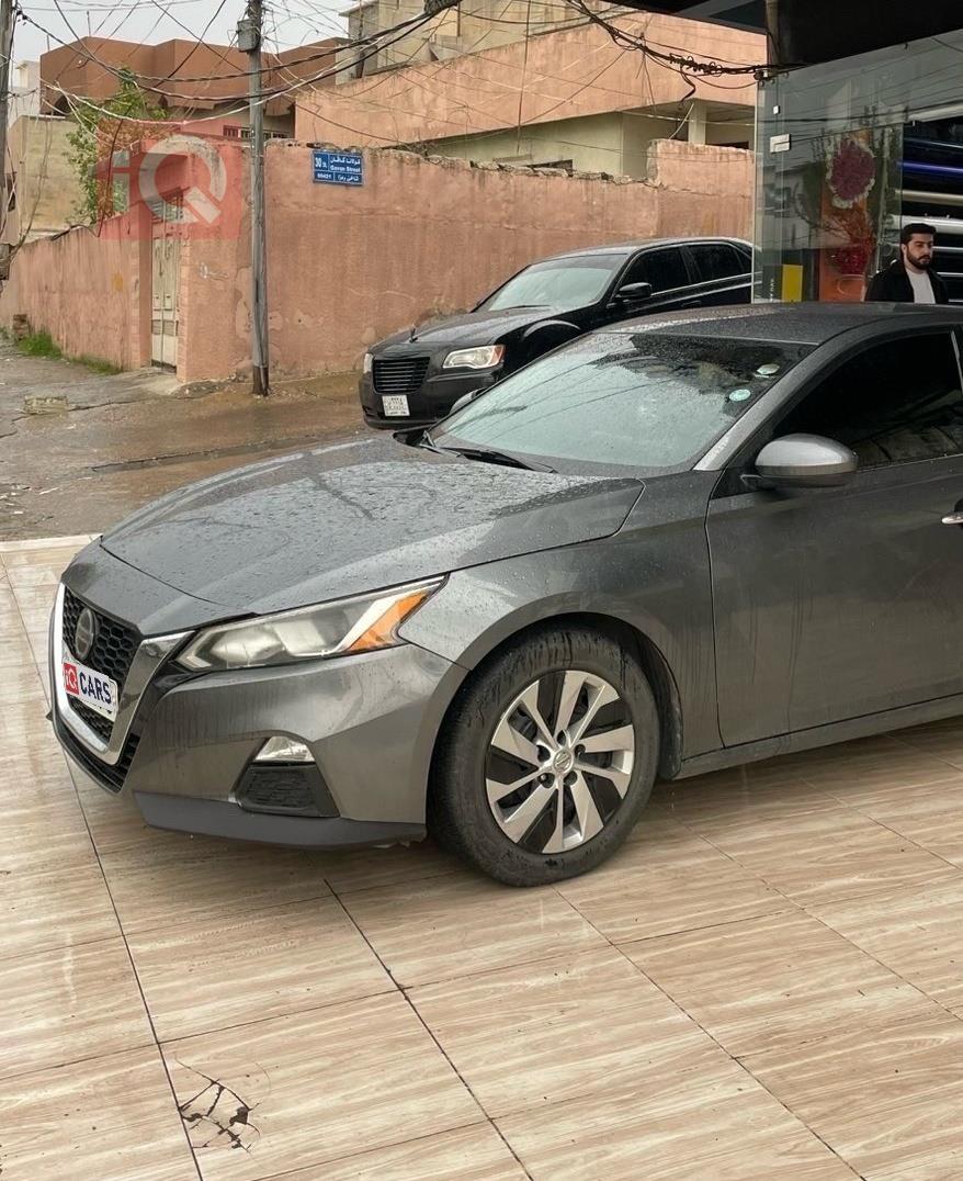 نيسان ألتيما